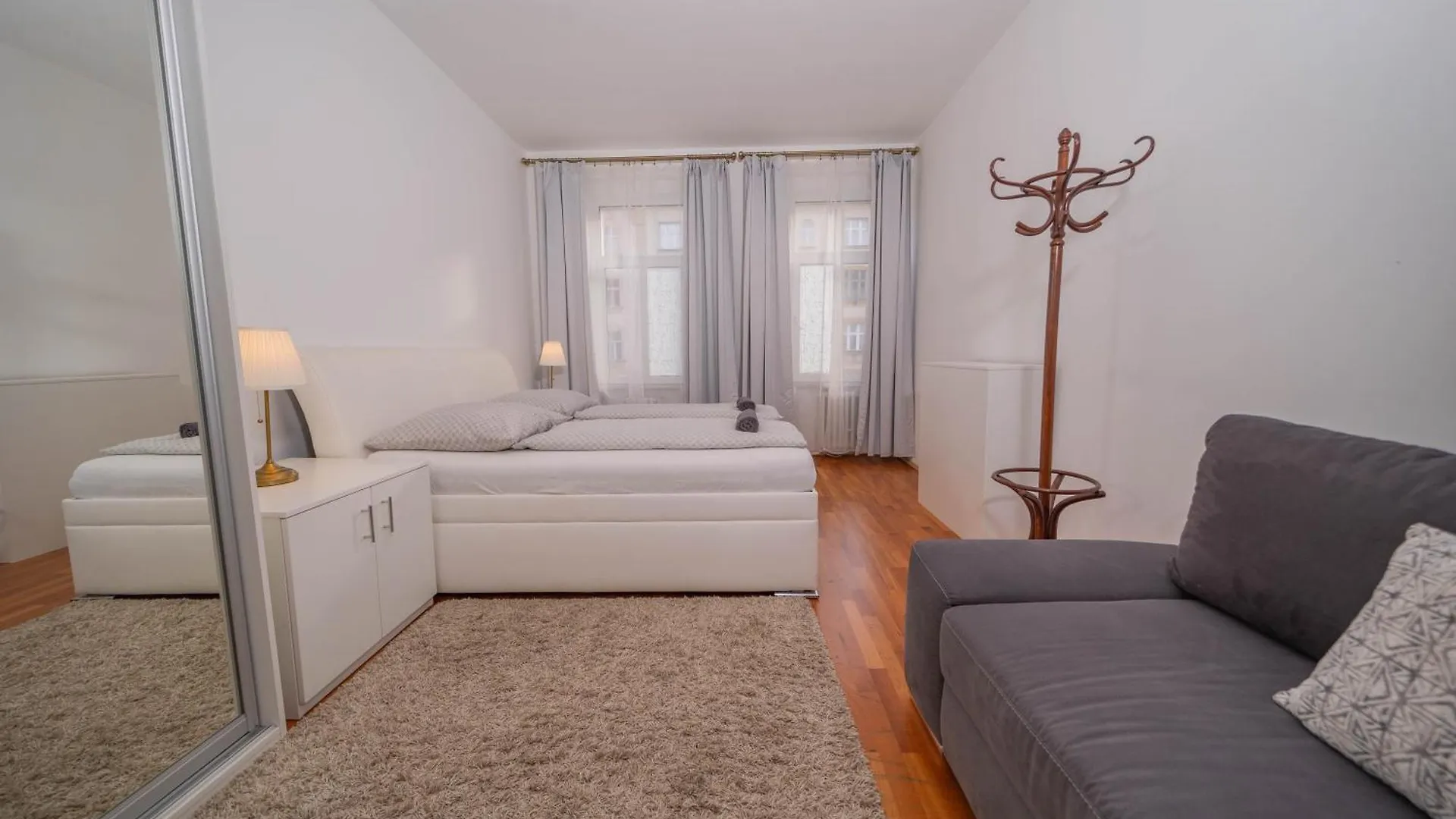 4 Bob'S Apartments - 3 Bedrooms, King Size Beds Praga 0*,  Repubblica Ceca