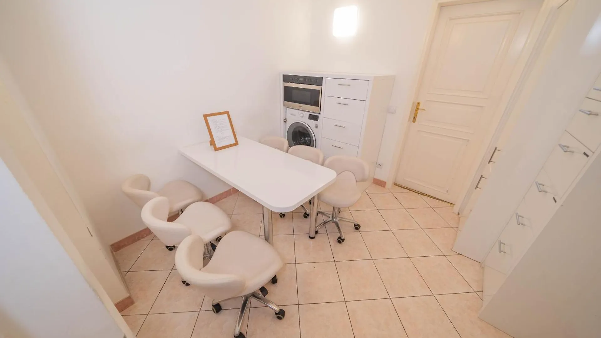 4 Bob'S Apartments - 3 Bedrooms, King Size Beds Praga